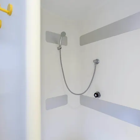 Enzo 1er Prix 호텔